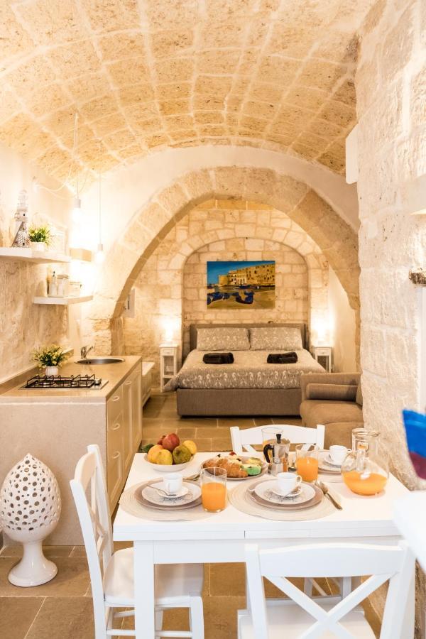 Dimore Del Borgo Antico - Il Sottano Monopoli Luaran gambar