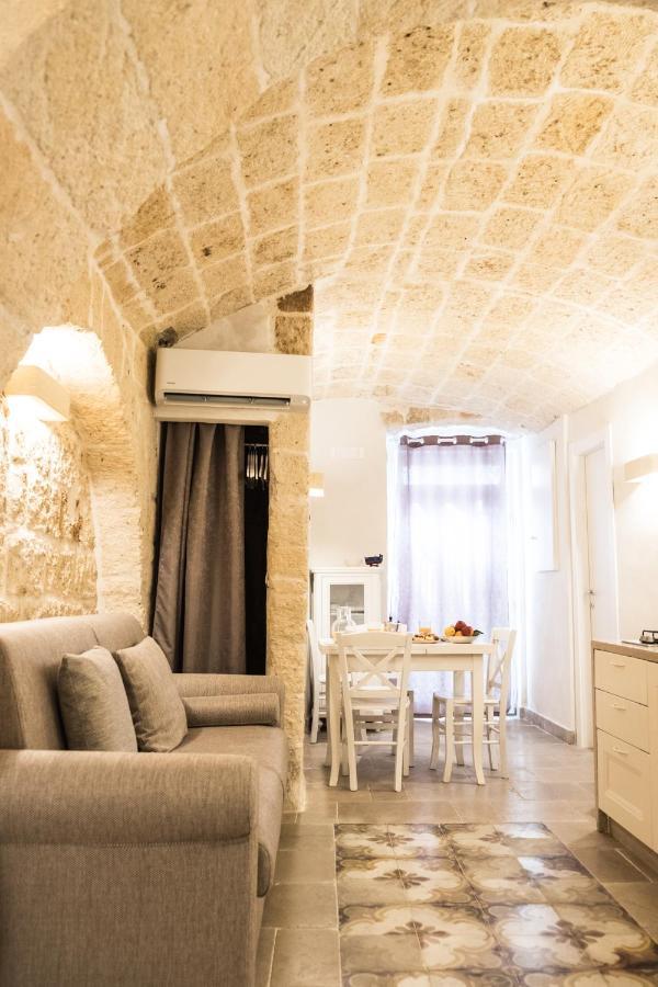 Dimore Del Borgo Antico - Il Sottano Monopoli Luaran gambar